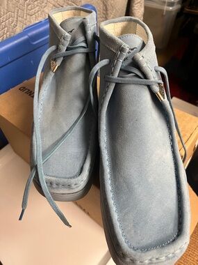 Men's Suede Chukka Boots in Dusty Light Blue